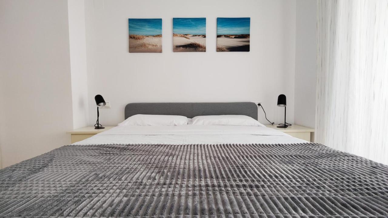 Cala Alta Sun&Beach Apartaments กาลา เด ฟีเนสตรัต ภายนอก รูปภาพ