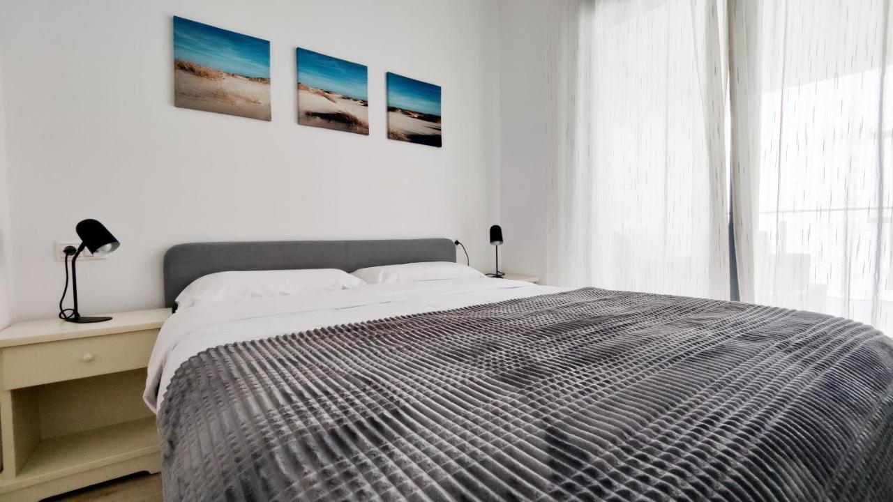 Cala Alta Sun&Beach Apartaments กาลา เด ฟีเนสตรัต ภายนอก รูปภาพ